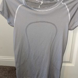 LULULEMON shirt
